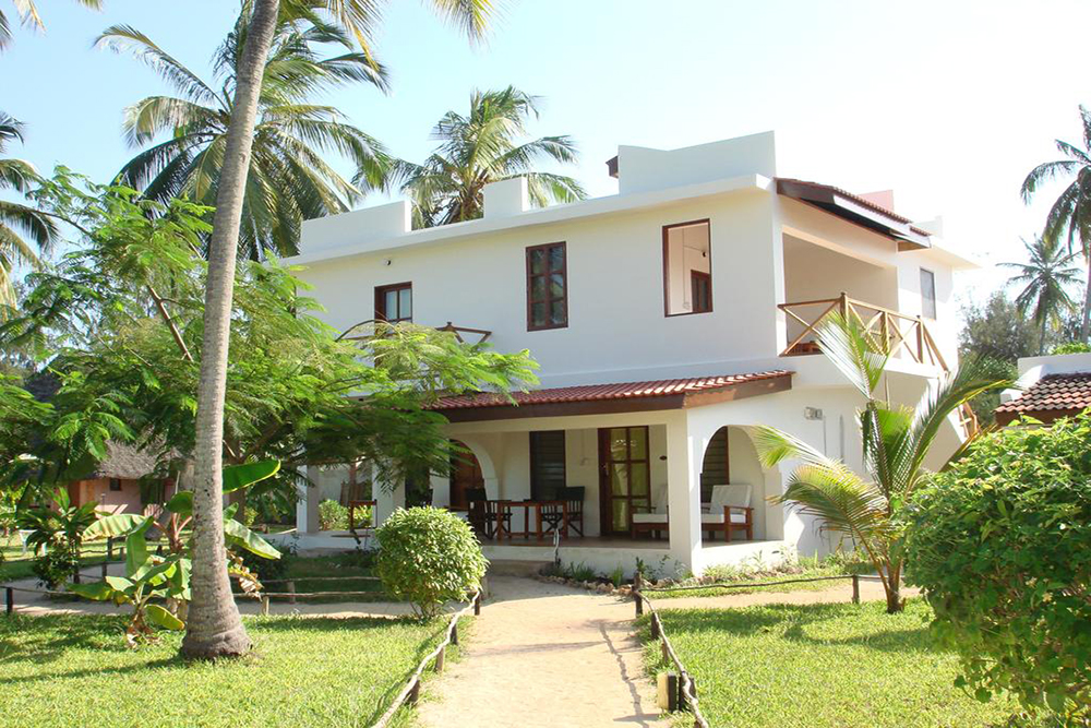 FLAME TREE COTTAGES
