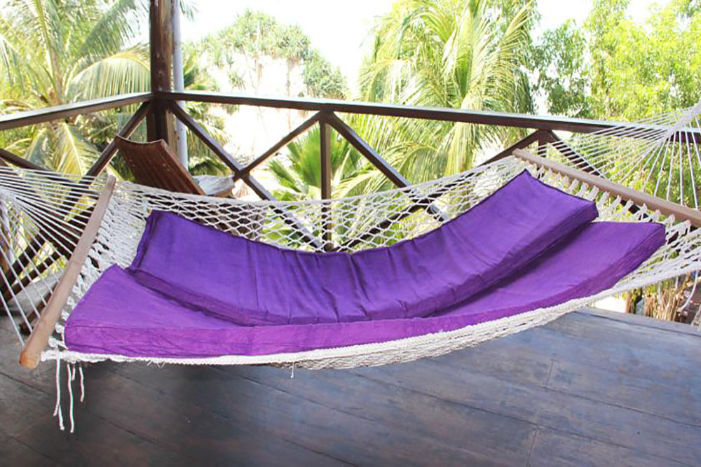 MNARANI BEACH COTTAGES