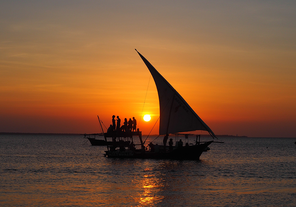 DHOW & SUNSET CRUISE