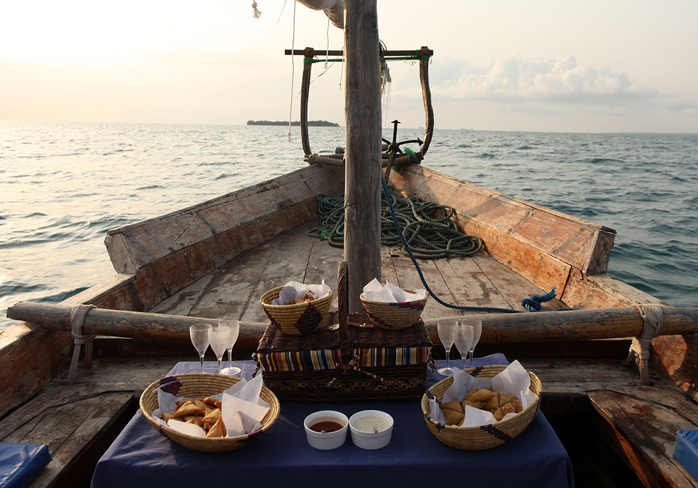 DHOW & SUNSET CRUISE