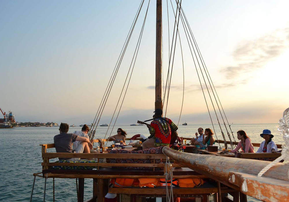 DHOW & SUNSET CRUISE