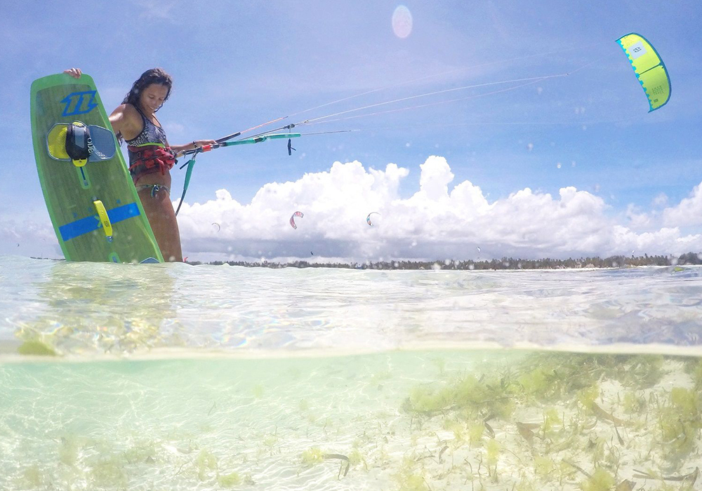 KITESURFING IN ZANZIBAR